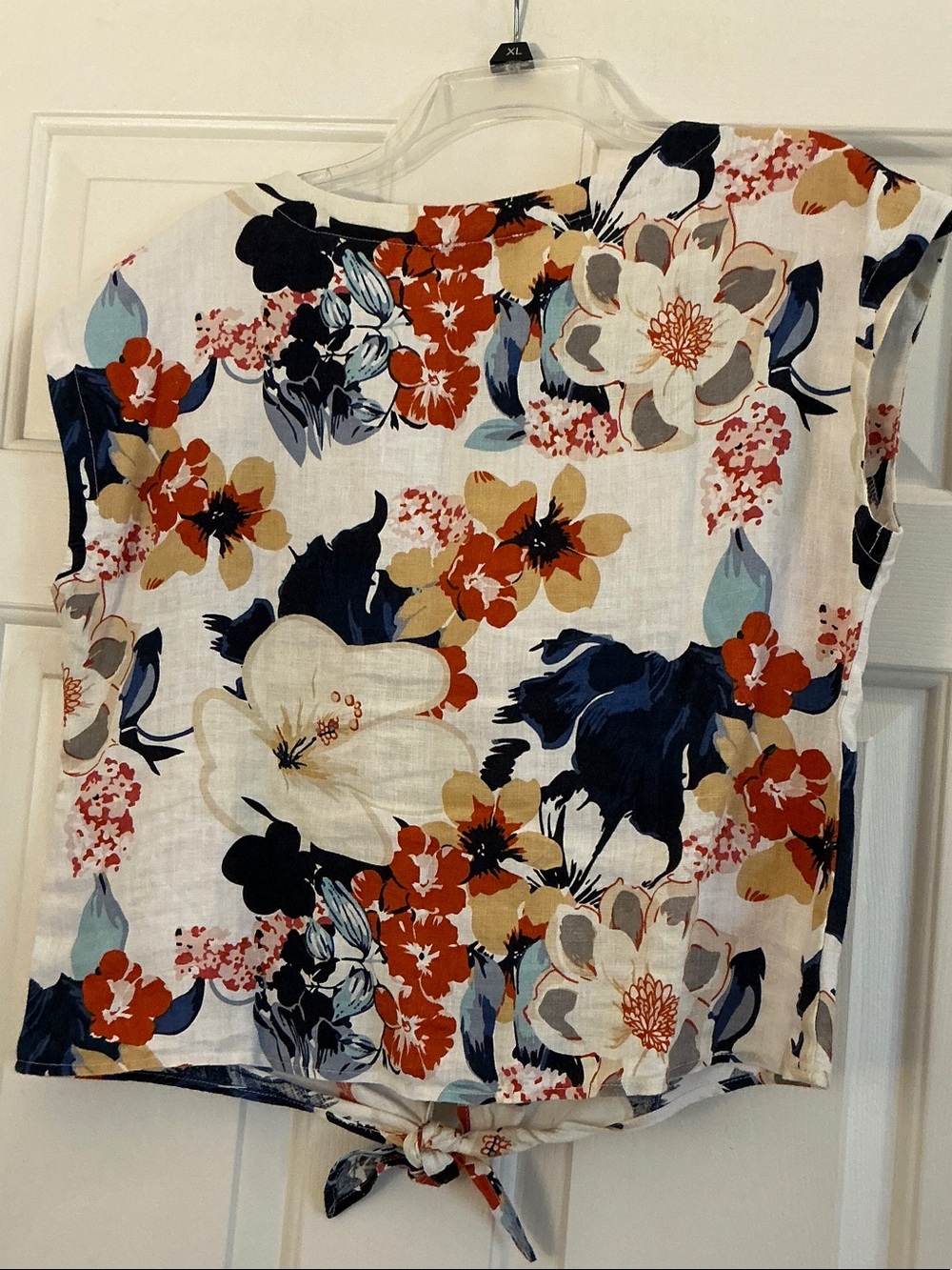 Charlie B Floral Cap Sleeves Round Neck Front Tie Top size Small - Picture 2 of 7